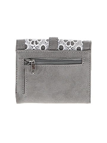 Unbranded Wallet (view 2)