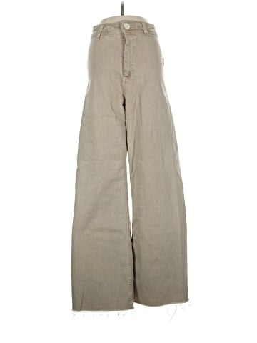 Zara Khakis (view 1)