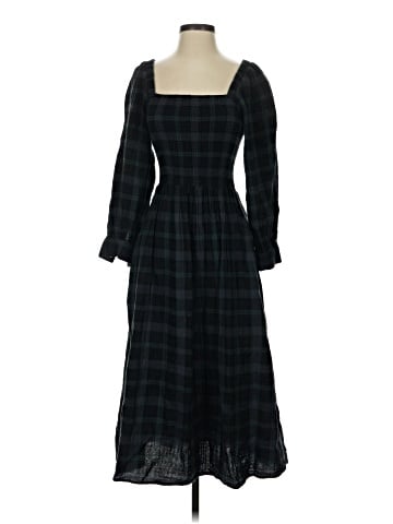 Madewell Lightspun Lucie Long-Sleeve Smocked Midi Dress in Livonia Plaid (view 1)