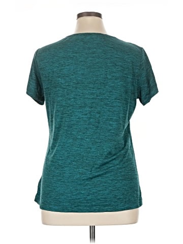 Amazon Essentials Active T-Shirt (view 2)