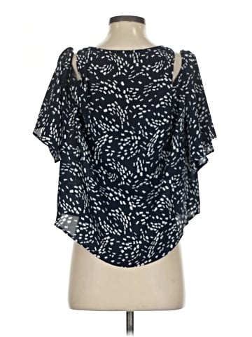 Cupcakes & Cashmere Short Sleeve Blouse (view 2)