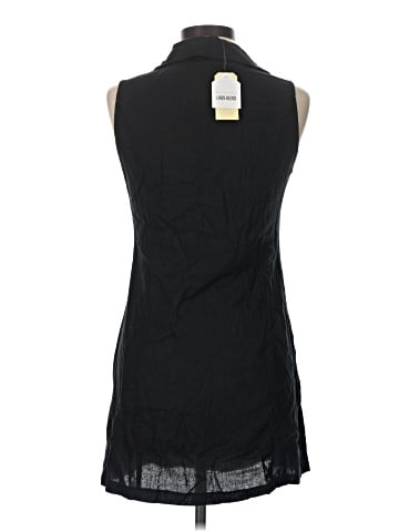 Monteau Sleeveless Button-Down Shirt (view 2)