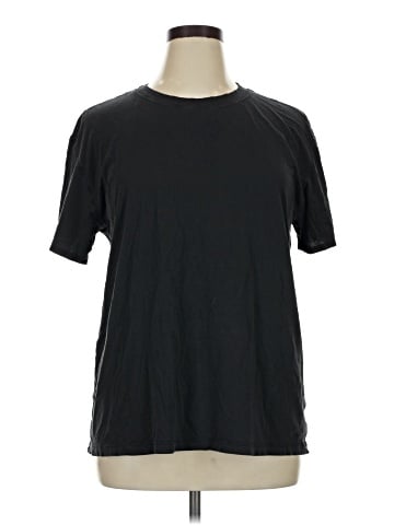 Lululemon Athletica Short Sleeve T-Shirt (view 1)