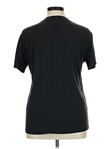 Lululemon Athletica Short Sleeve T-Shirt (view 2)