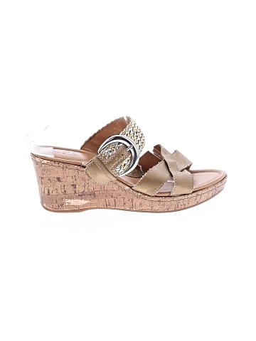 B O C Born Concepts Wedges (view 1)