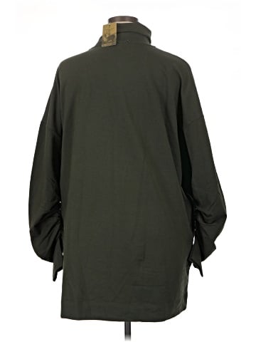 Peruvian Connection Poncho (view 2)