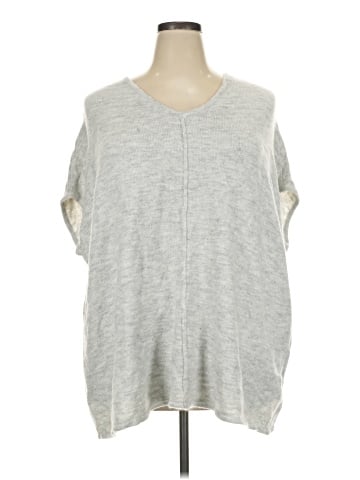 Liz Claiborne Sweater Vest (view 1)
