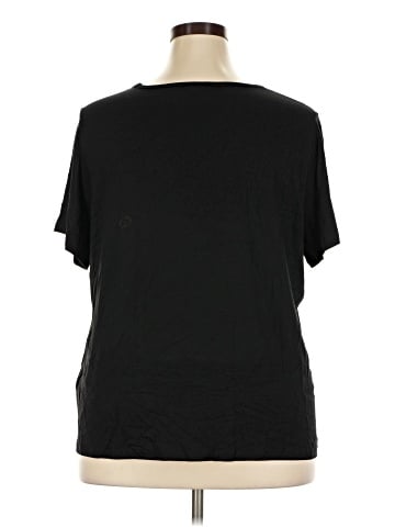 Old Navy Short Sleeve T-Shirt (view 2)