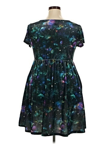 Hot Topic Cocktail Dress (view 2)