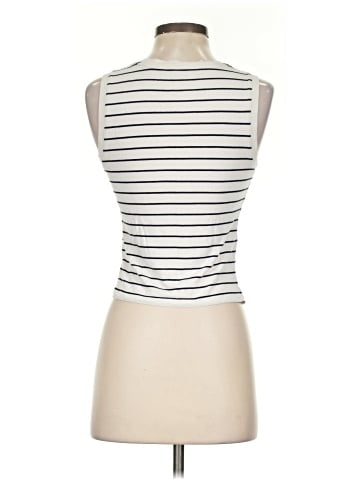 Old Navy Sleeveless T-Shirt (view 2)
