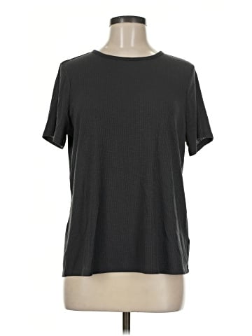 Old Navy Active T-Shirt (view 1)