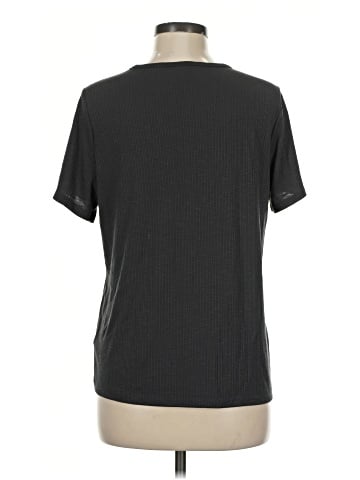 Old Navy Active T-Shirt (view 2)