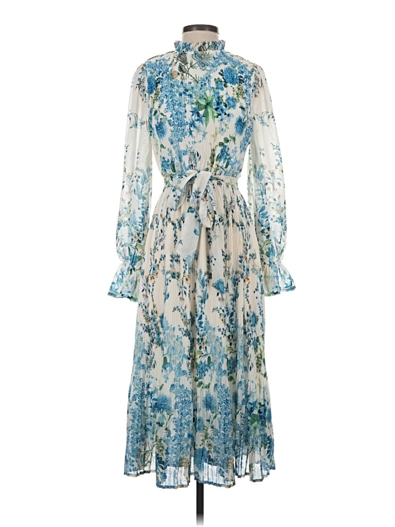 Pre-owned Vici Casual Dress In Blue