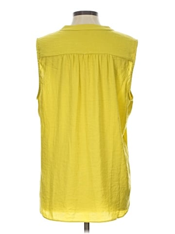 Unbranded Sleeveless Blouse (view 2)