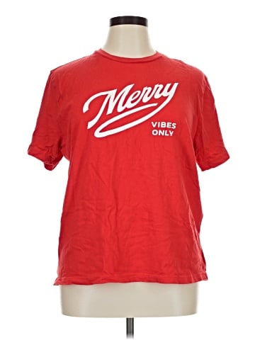 Old Navy Short Sleeve T-Shirt (view 1)