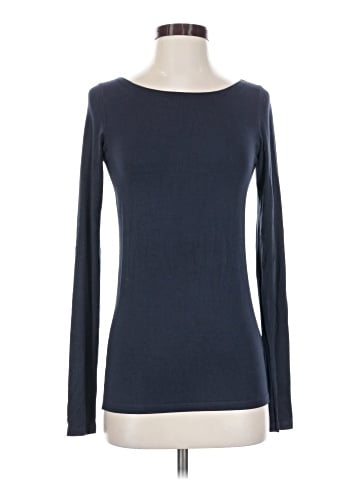 Brandy Melville Long Sleeve T-Shirt (view 1)