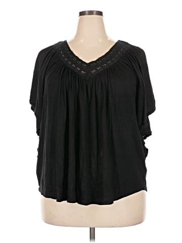 Carolyn Taylor Short Sleeve Blouse (view 1)