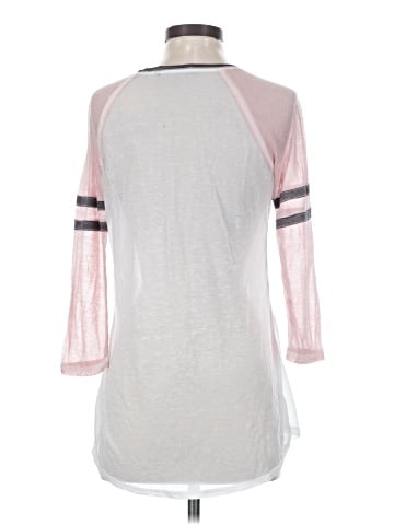 Maurices 3/4 Sleeve T-Shirt (view 2)