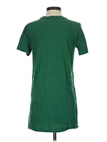 Old Navy Short Sleeve T-Shirt (view 2)