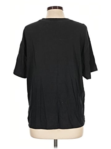 Abercrombie & Fitch Short Sleeve T-Shirt (view 2)