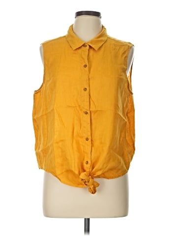 Vince Camuto Sleeveless Button-Down Shirt (view 1)