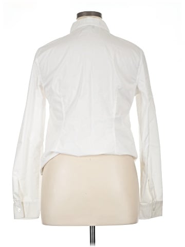 Maurices Long Sleeve Button-Down Shirt (view 2)