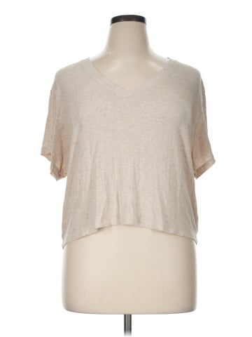 American Eagle Outfitters Short Sleeve T-Shirt (view 1)