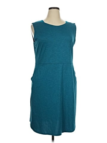 Columbia Casual Dress (view 1)