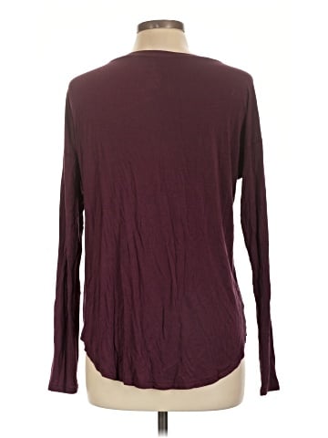American Eagle Outfitters Long Sleeve T-Shirt (view 2)