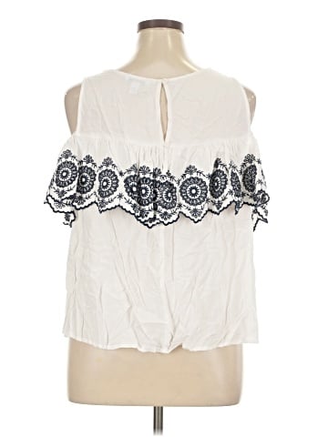 Boutique + Sleeveless Blouse (view 2)
