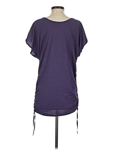 Lululemon Athletica Short Sleeve Top (view 2)