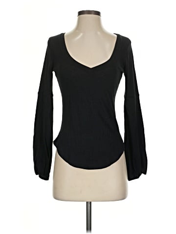 Chaser Long Sleeve Top (view 1)