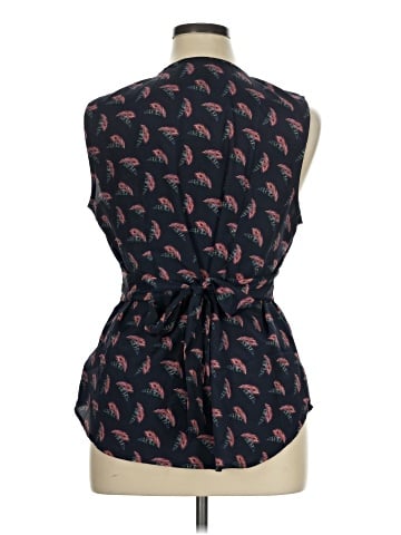 Attention Sleeveless Blouse (view 2)