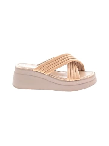 Bella Vita Wedges (view 1)