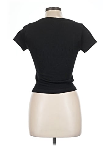 Old Navy Short Sleeve T-Shirt (view 2)
