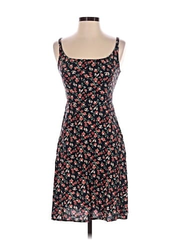 Old Navy Casual Dress (view 1)
