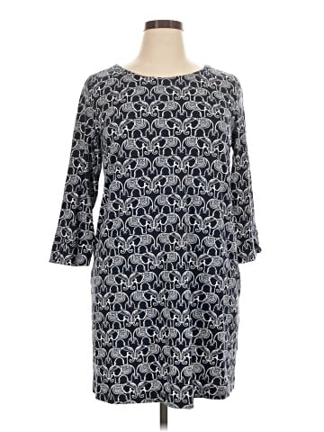 Crown & Ivy Casual Dress (view 1)