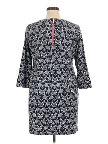 Crown & Ivy Casual Dress (view 2)