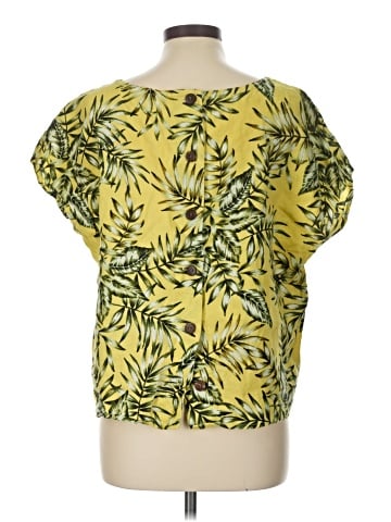 C&C California Short Sleeve Blouse (view 2)