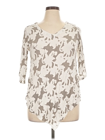 Lost River 3/4 Sleeve Top (view 1)