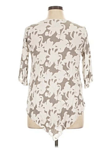 Lost River 3/4 Sleeve Top (view 2)