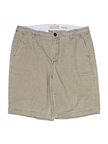 Liz Claiborne Khaki Shorts (view 1)