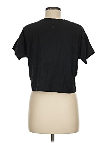 Lululemon Athletica Short Sleeve T-Shirt (view 2)