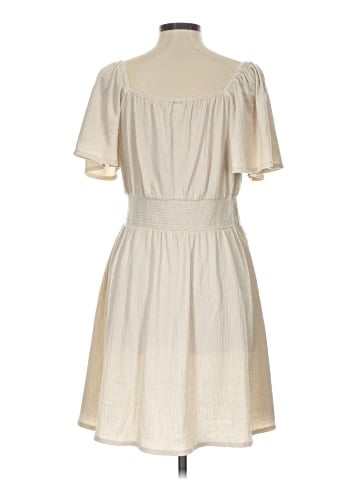 Old Navy Casual Dress (view 2)