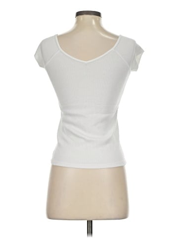 American Eagle Outfitters Sleeveless T-Shirt (view 2)