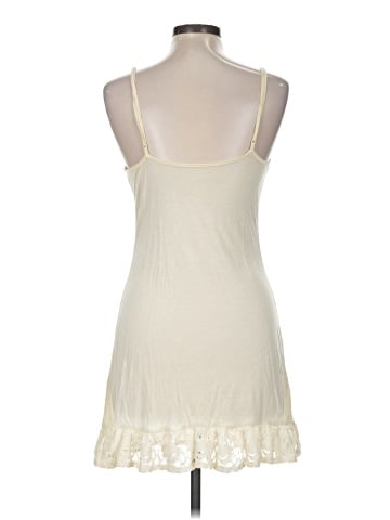 Urban Outfitters Casual Dress (view 2)