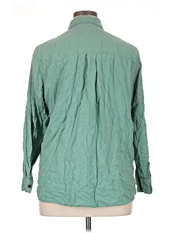 Universal Thread Long Sleeve Button-Down Shirt (view 2)