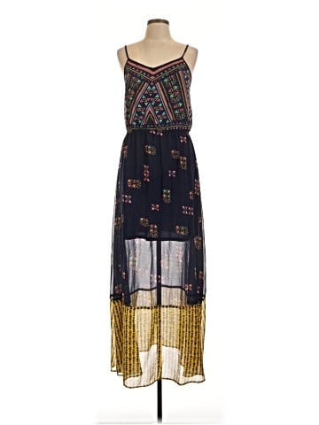 Xhilaration Casual Dress (view 1)