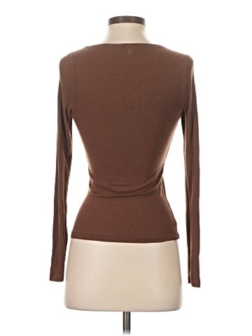 Victoria's Secret Long Sleeve T-Shirt (view 2)