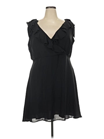 Ann Taylor LOFT Cocktail Dress (view 1)